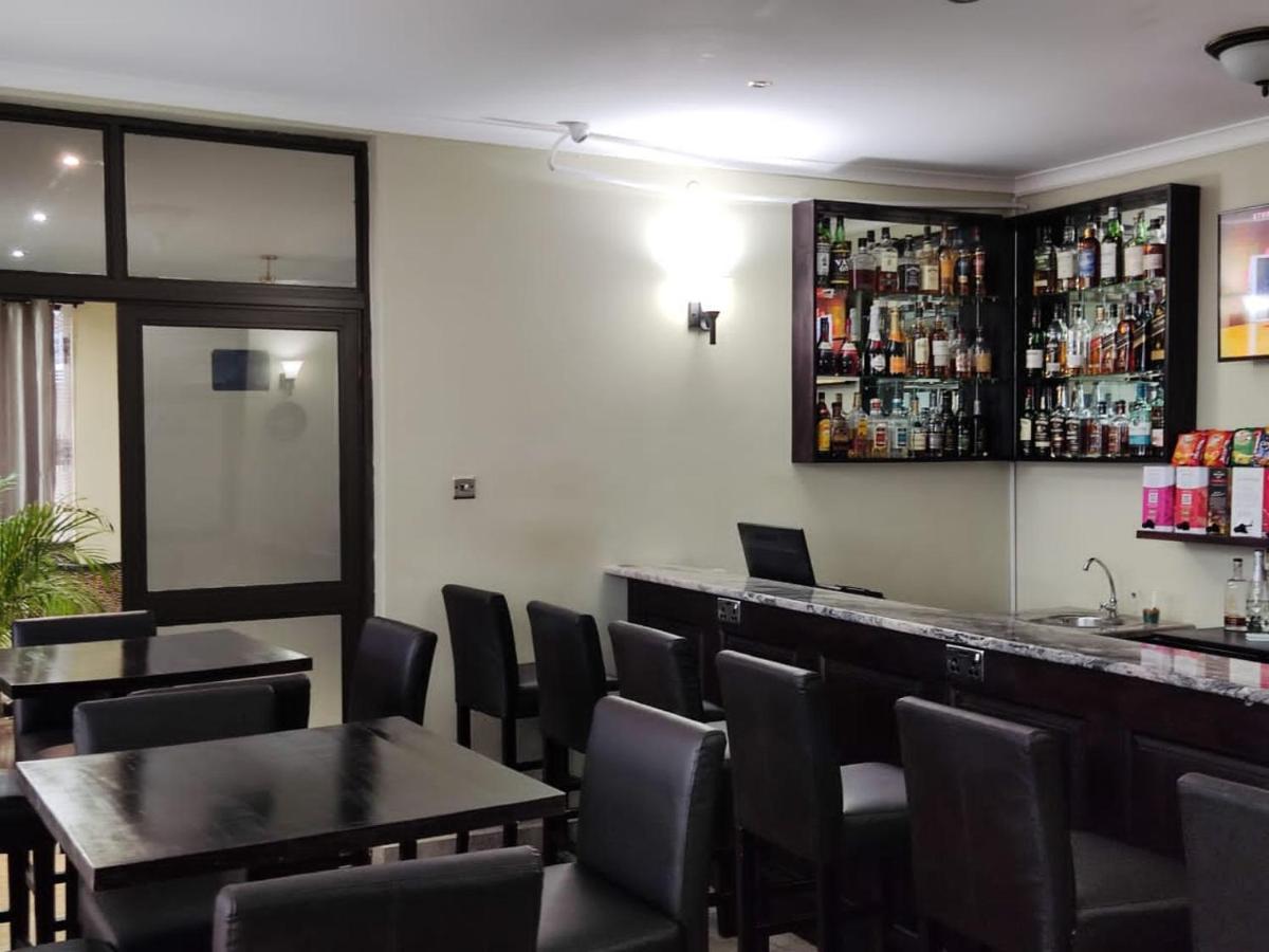 Legacy Suites Lilongwe Exteriör bild